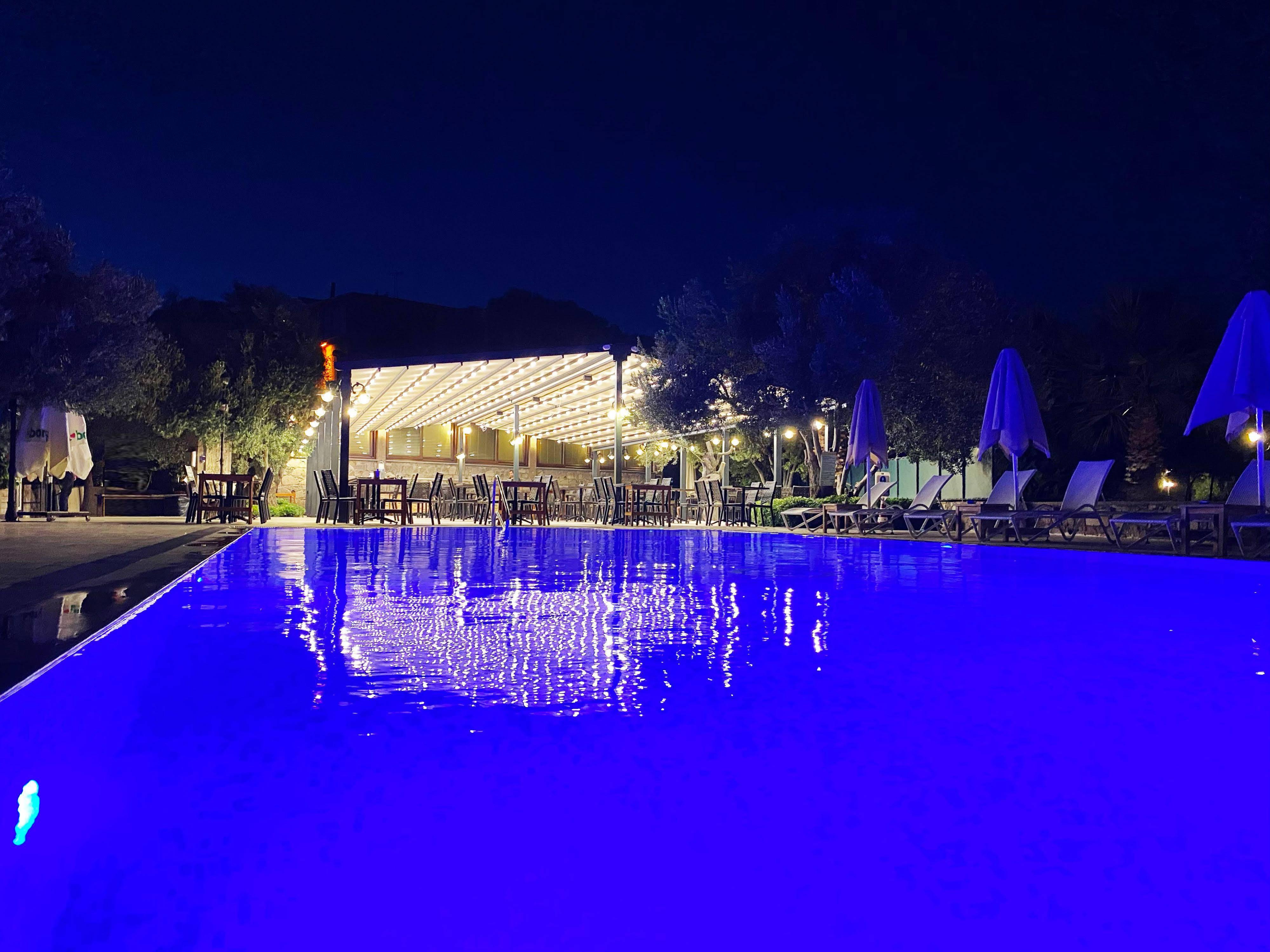 Assos Park Hotel Buitenkant foto