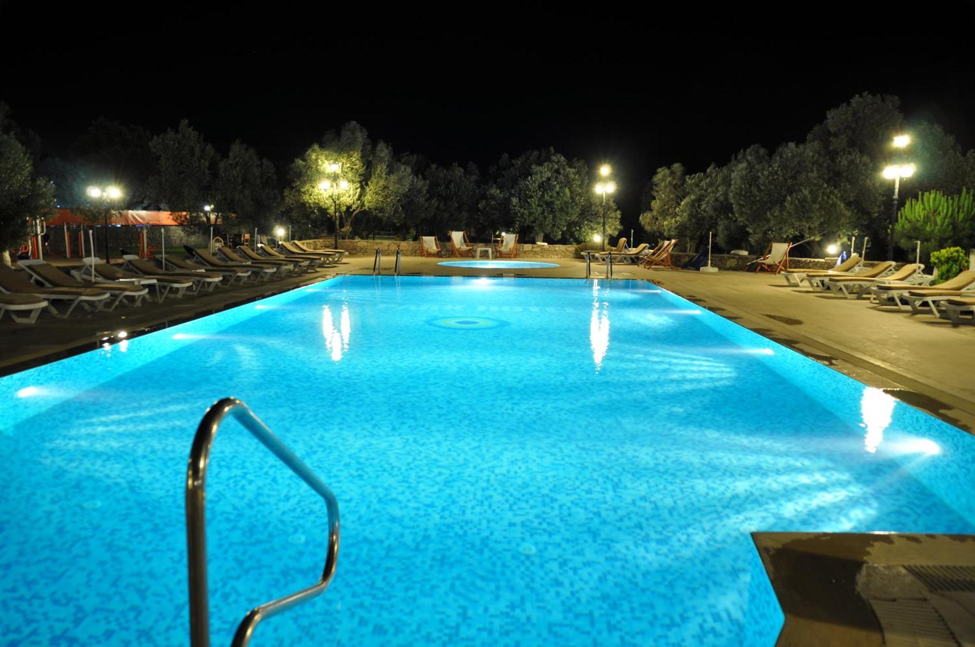 Assos Park Hotel Buitenkant foto