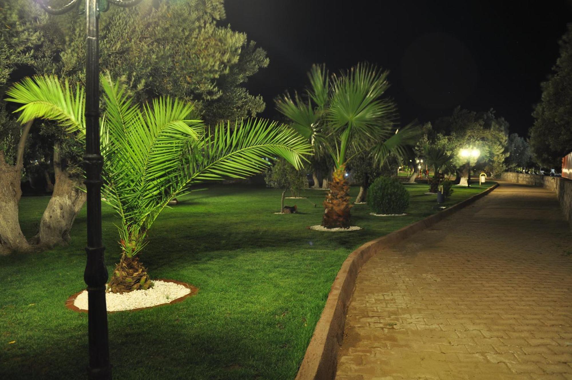 Assos Park Hotel Buitenkant foto